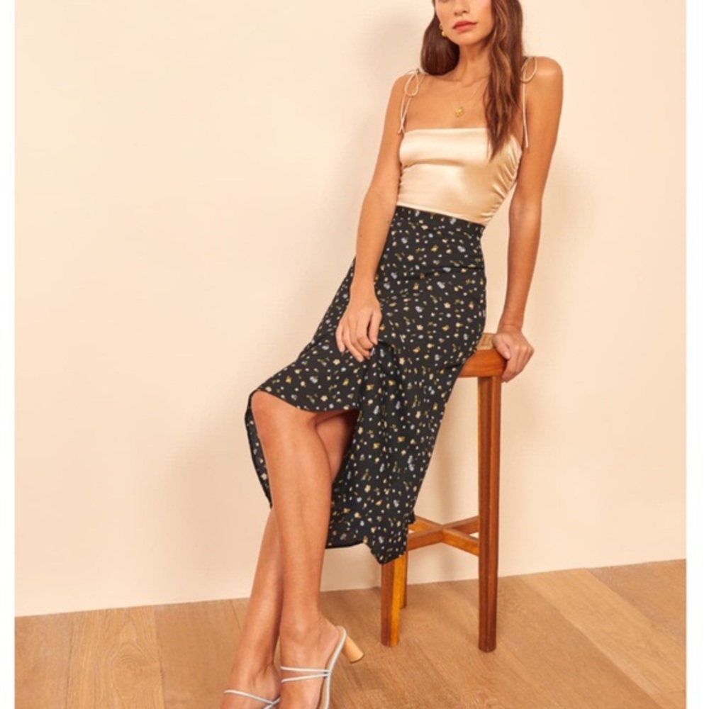 Perfect Condition Reformation Bea Skirt Size 2